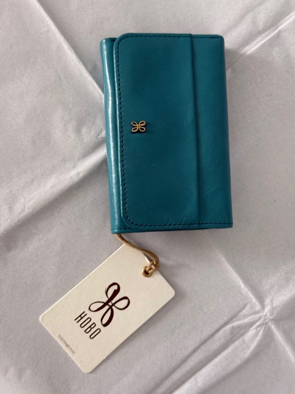 NWT HOBO TURQUOISE WALLET WITH POLISHED LEATHER
